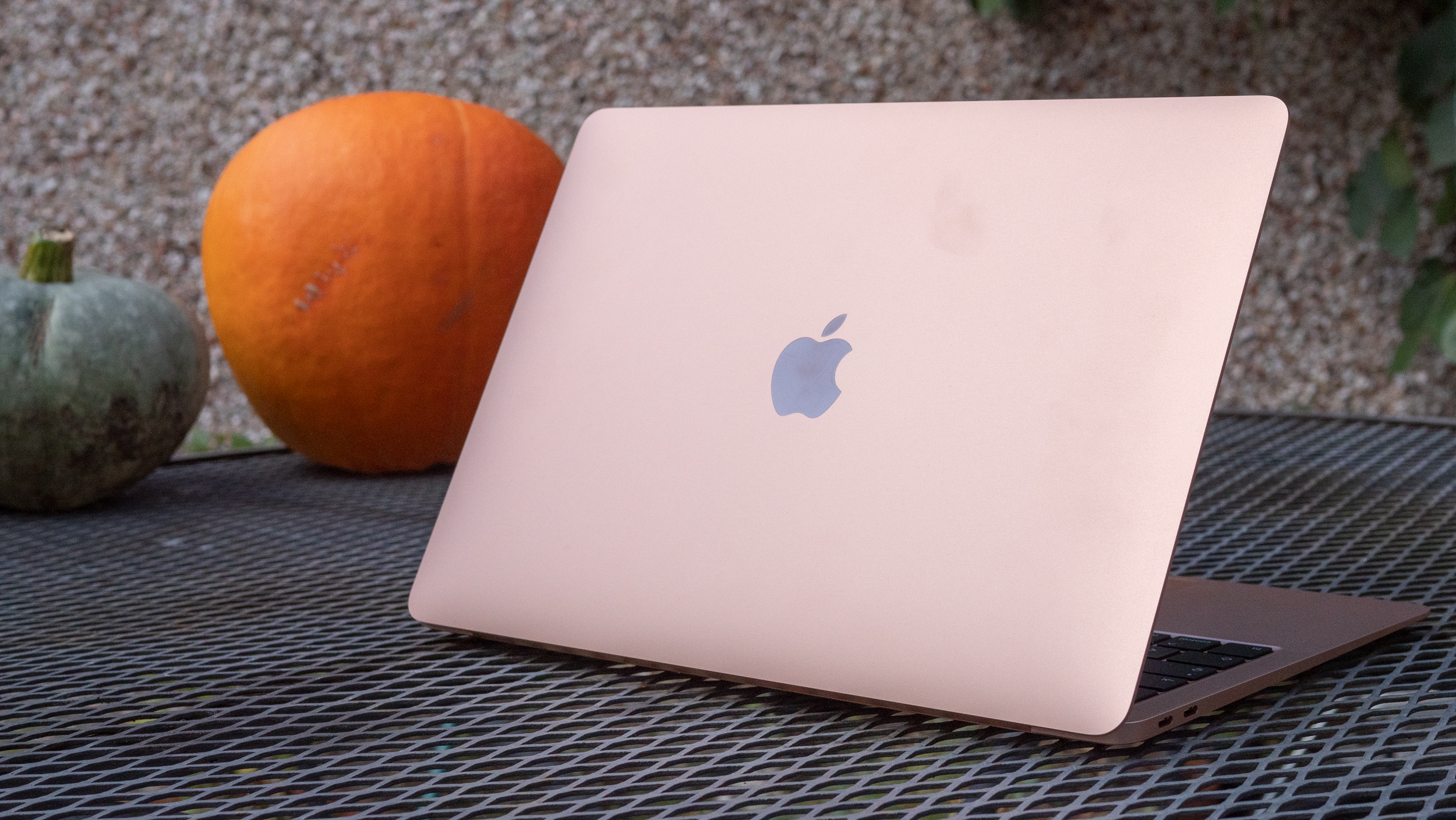 Apple MacBook Air 2020 review 05 - Apple MacBook Air (late 2020) with M1 Chip is super fast
