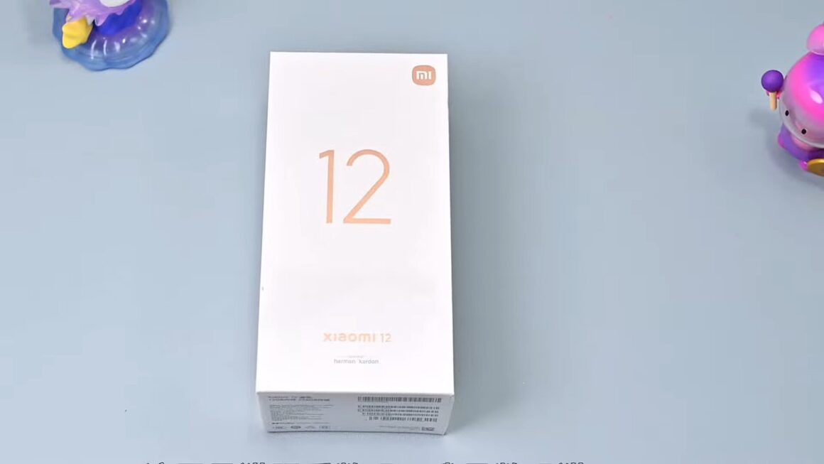 Xiaomi 12 5G Unboxing Review 0 1 screenshot 1160x653 - Xiaomi 12 price, review, and full specs